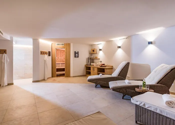 Hotel Glockenstuhl 4*