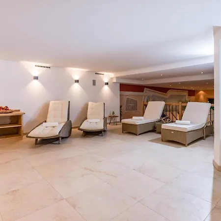 ホテル Glockenstuhl