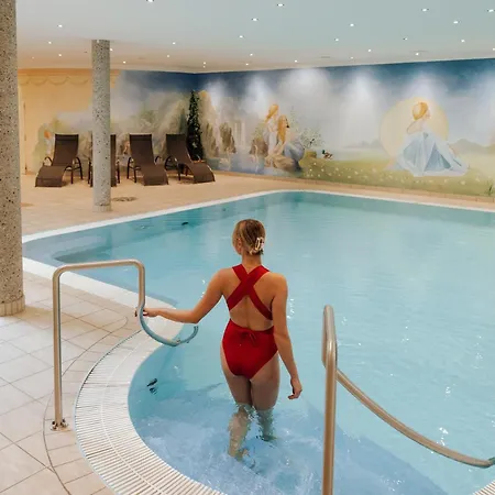 Glockenstuhl 4* ヴェステンドルフ